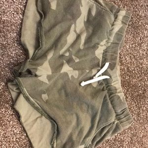 Camo shorts size large